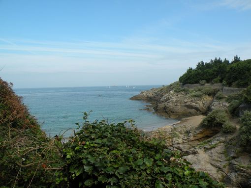  côte rocheuse, environs de Saint-Enogat